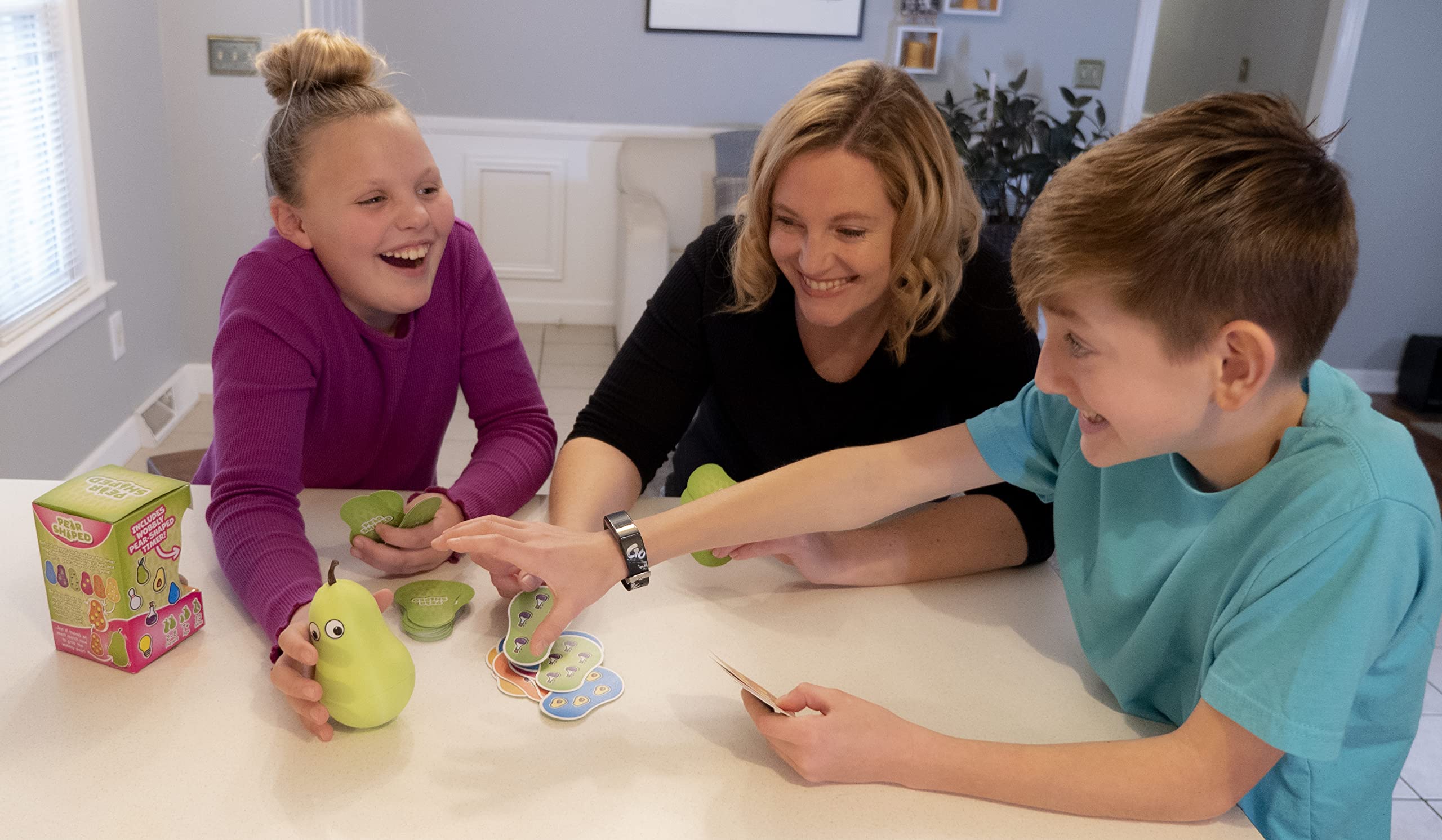 Blue Orange Games Pear Shaped Card Game - Family or Adult Speed Matching Party Game for 1 to 8 Players. Recommended for Ages 7 & Up. - Image 7