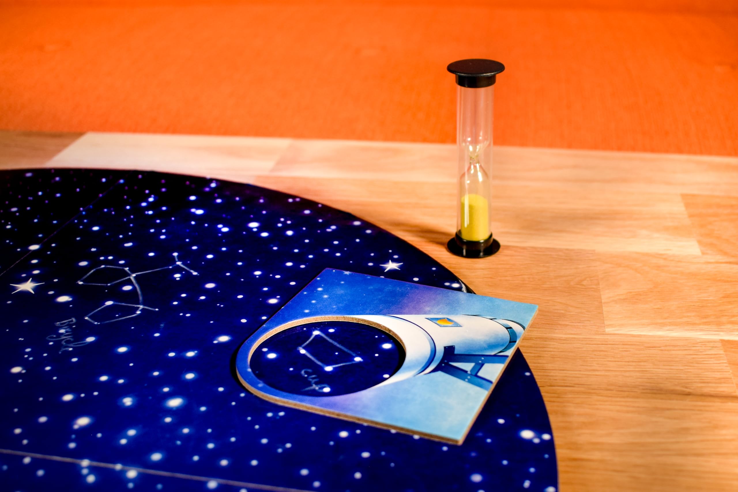 Blue Orange Games Starlink Party Game- New Party Drawing Game for 3 to 6 Players. Recommended for Ages 8 & up - Image 4